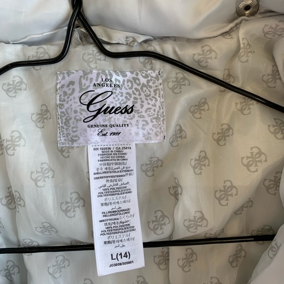 Guess Girls’ Puffer❄️✨💫 - Picture 4 of 6